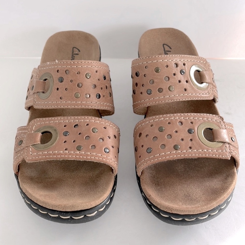 CLARKS Bendable’s Women Leather Slides Sandals Slip On Shoes Size 9.5 Medium - Picture 2 of 4